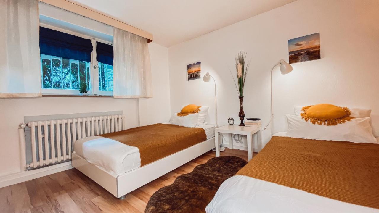 קאסל Villa Herkules - Privates Apartment Am Waldrand Mit Smart Tv Und Kostenlosen Parkplaetzen מראה חיצוני תמונה